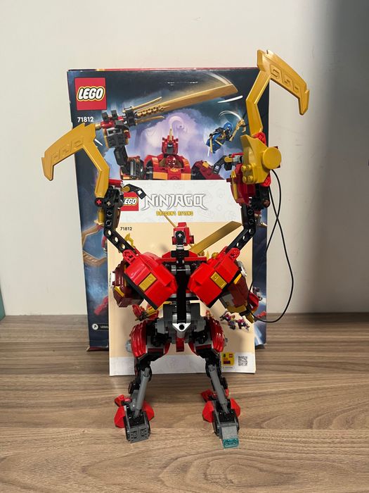 LEGO Ninjago - Роботът нинджа катерач на Кай