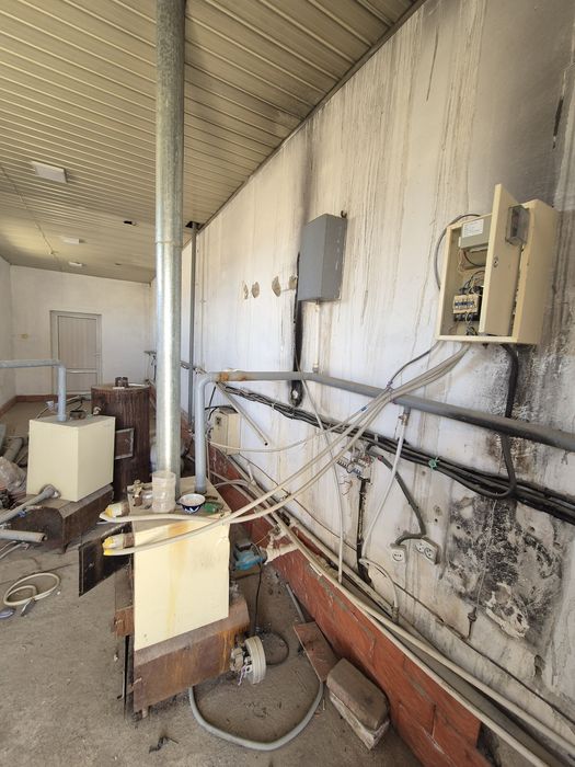 Бино сотилади Пишган гиштдан курилган холати яхши