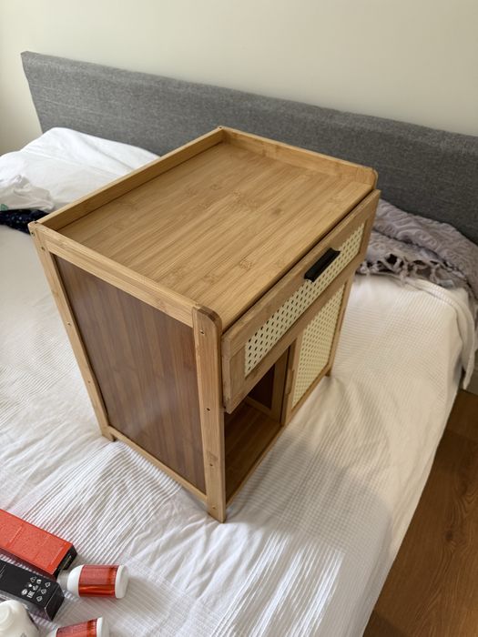 Продам прикроватные тумбочки