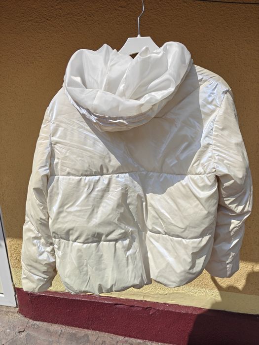 Jacheta fetite alb perlat