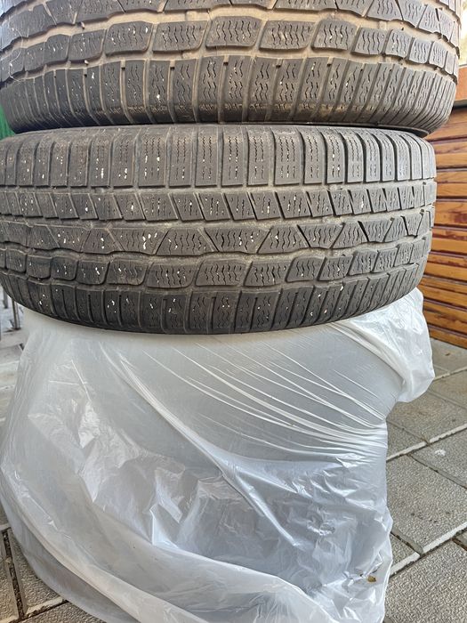 Cauciucuri iarna 215/60 R 16 patru bucati