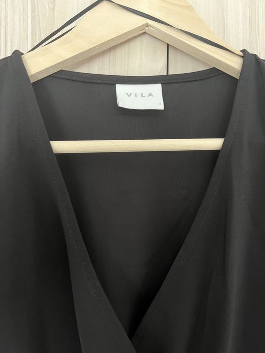 Нова черна рокля Vila