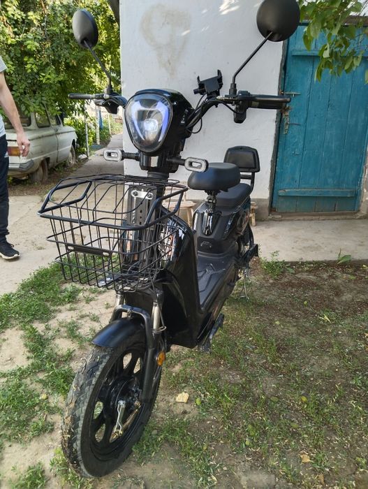 Электроскутер новый