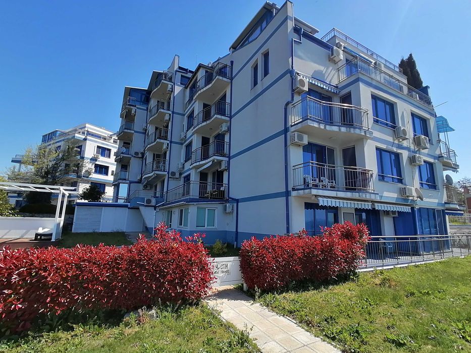 Студио в комплекс Блу бей Поморие