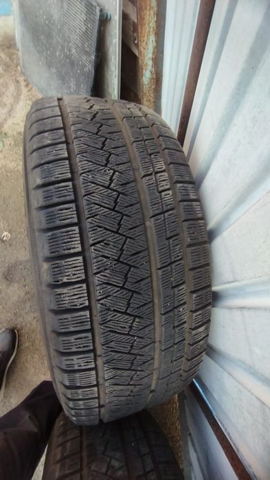 Продам комплект дисков с резиной.