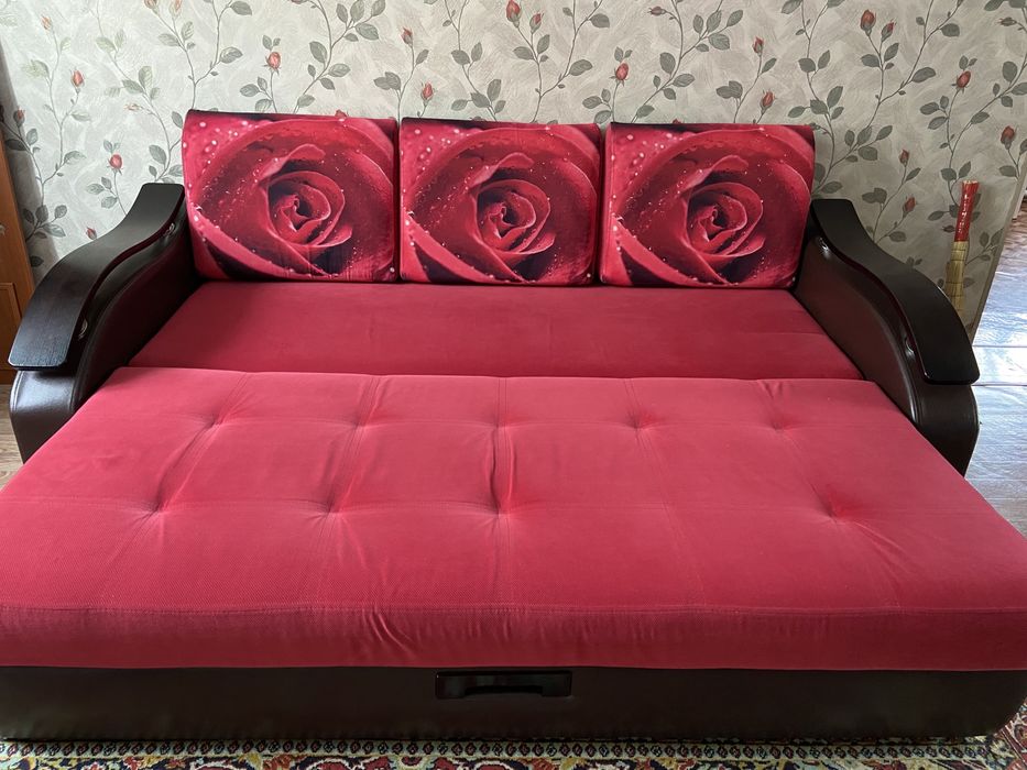 Диван для гостиной