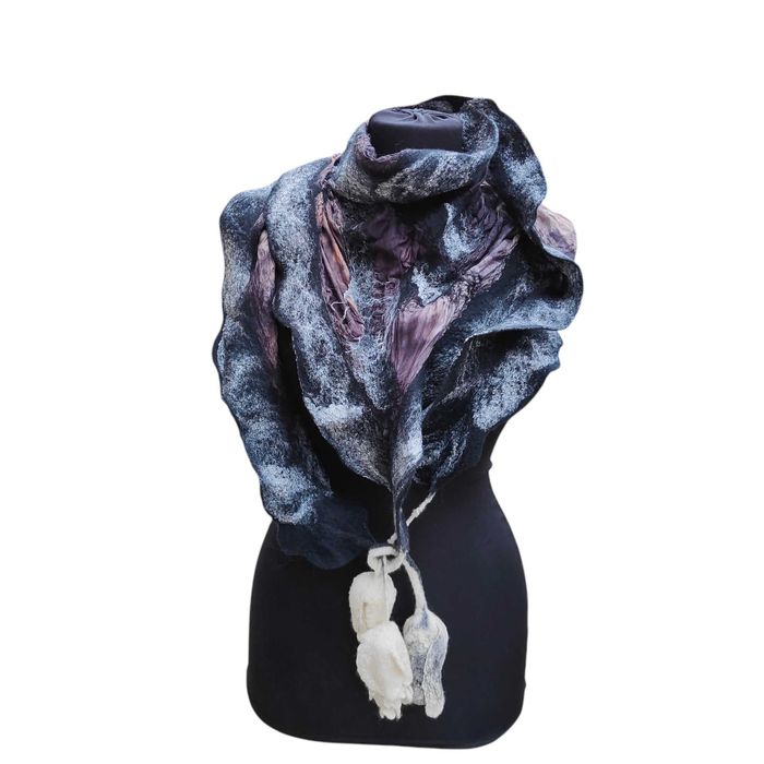 Продавам шал естествена коприна