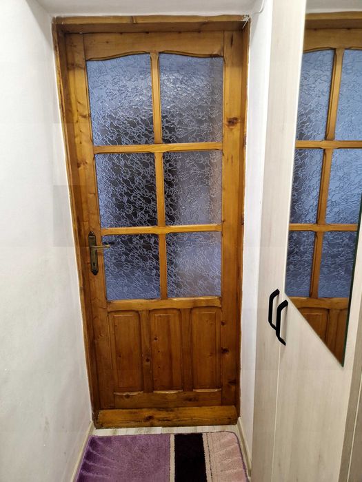 Inchiriez apartament