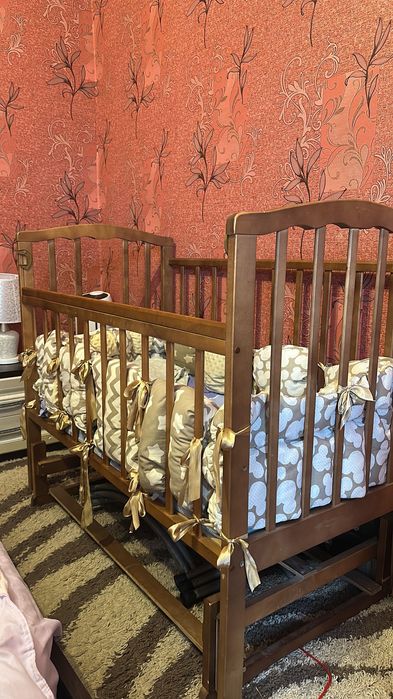 Детская кроватка на майтнике