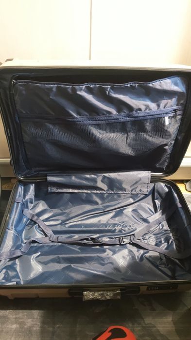 Чемодан большой 75см