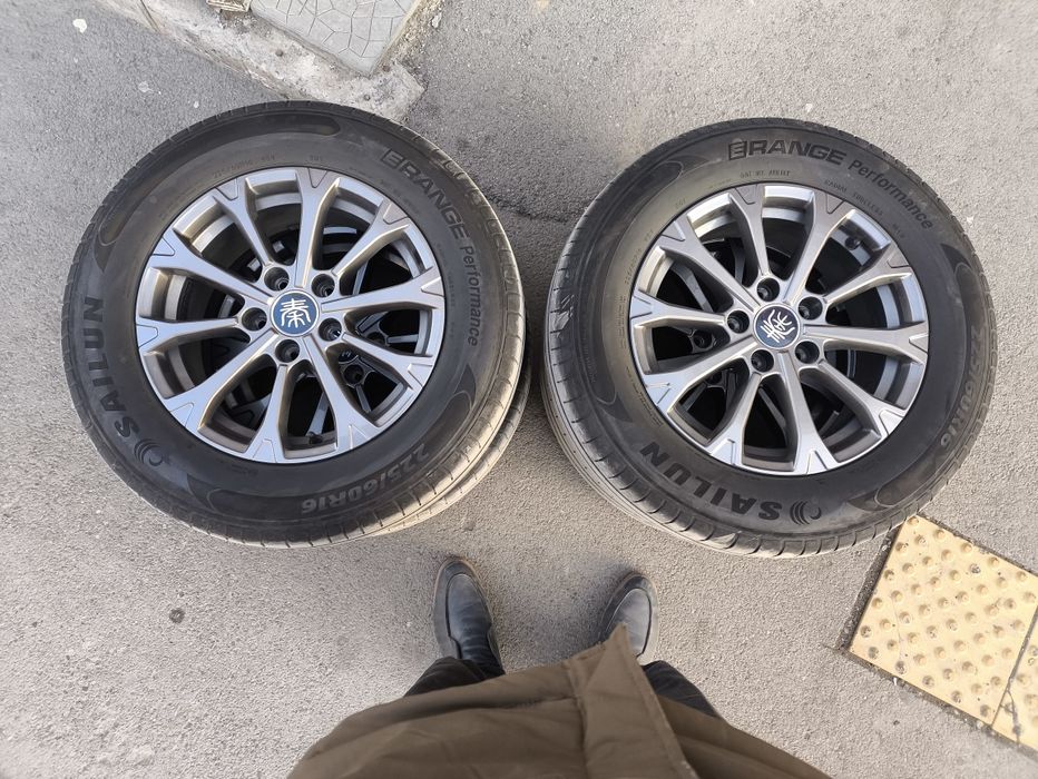 Шина диска 114.3 Сайлун 225/60/16