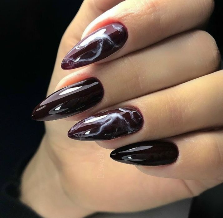 Маникюр, наращивание ногтей.