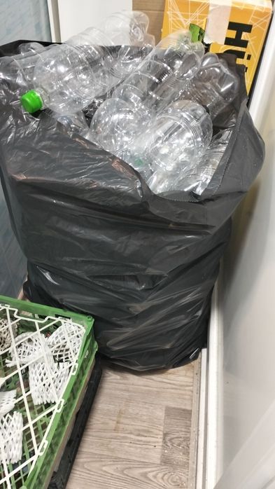 Пластиковые бутылки