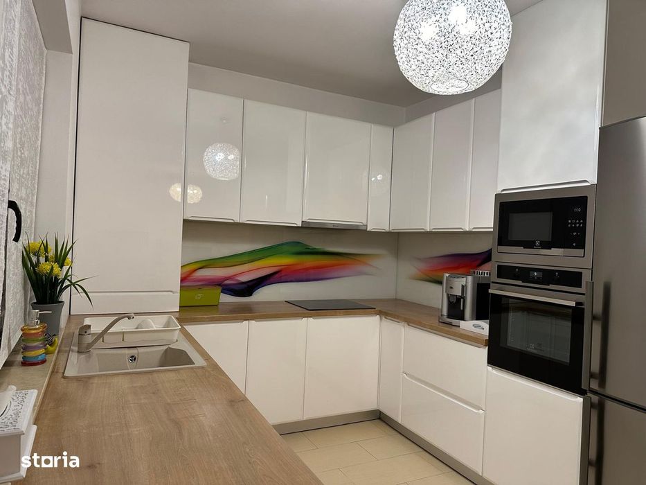 Casa tip duplex | 5 camere | 300 mp teren | Zona Terra, Floresti