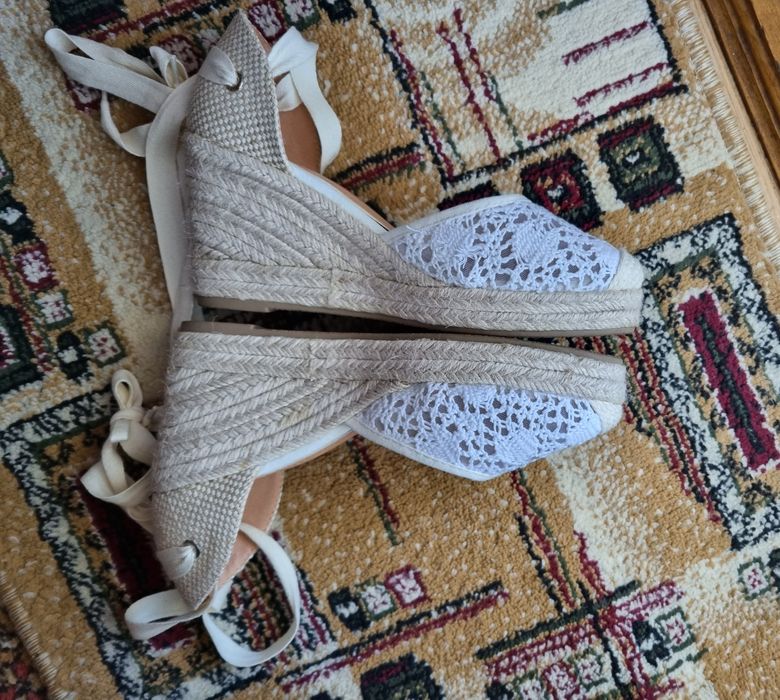 Sandale vârf închis, platformă, DeeZee, mărime 38