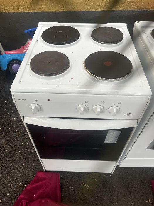 Электроплиты продам