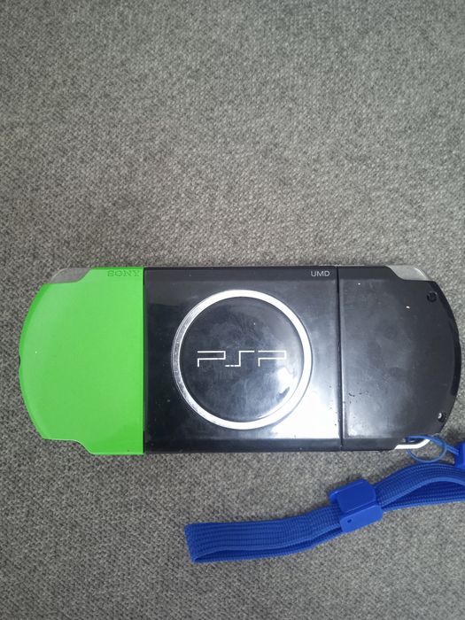 PSP 3004, modat, card 8 GB inclus