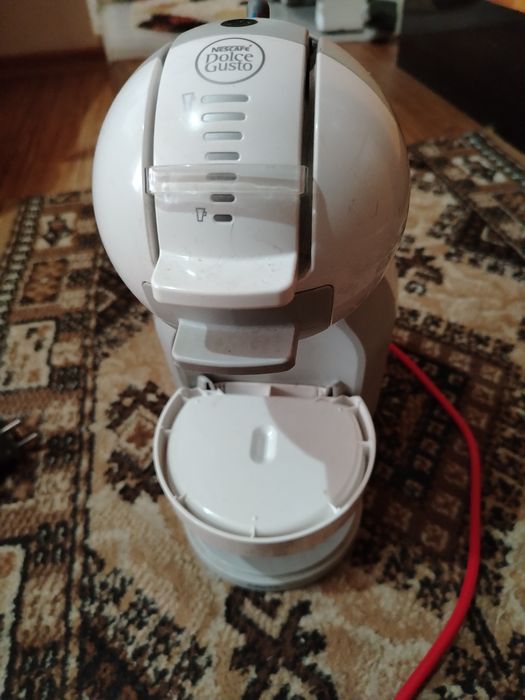 Expresor cafea cu capsule defect