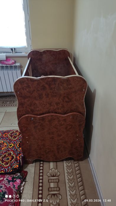 Manej krovat, манеж.