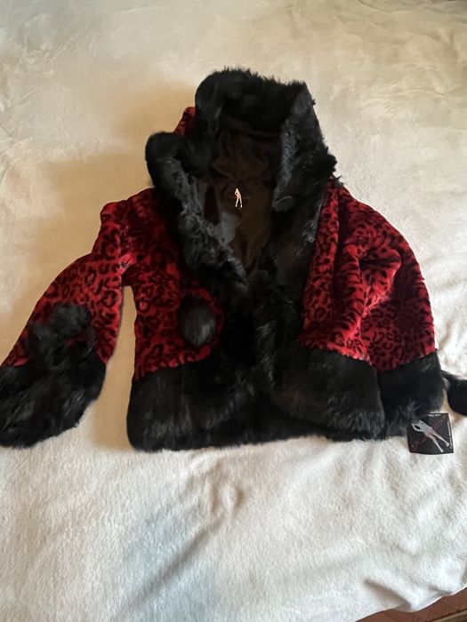 Яке!Дамско яке ново