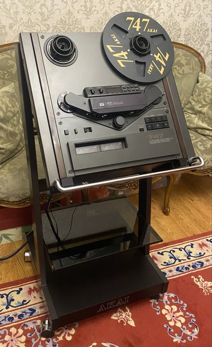 Магнитофон Akai gx747
