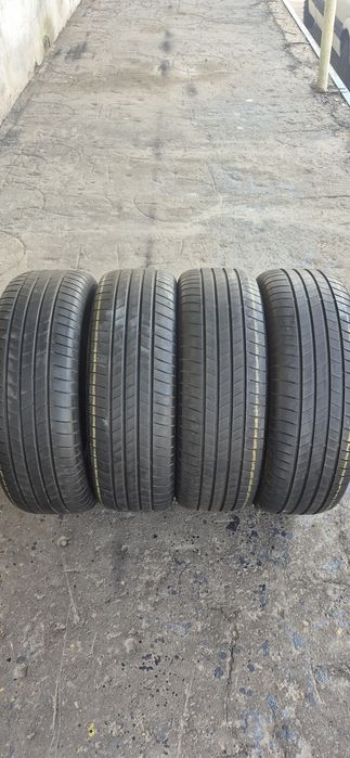 4 anvelope vara Bridgestone 265/65/17,dot 2020.Pretul este pe bucata.