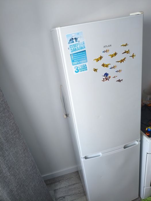 Продаю холодильник