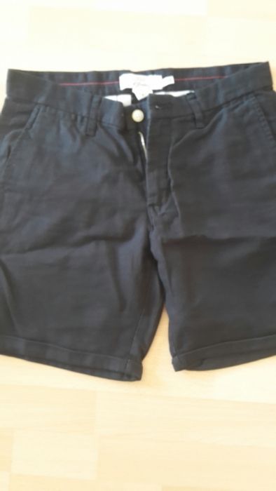 Pantaloni scurți H&M noi, mărime 30