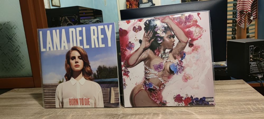 2 чисто нови плочи за €30 - Lana del Rey и Kali Uchis - само разопаковани