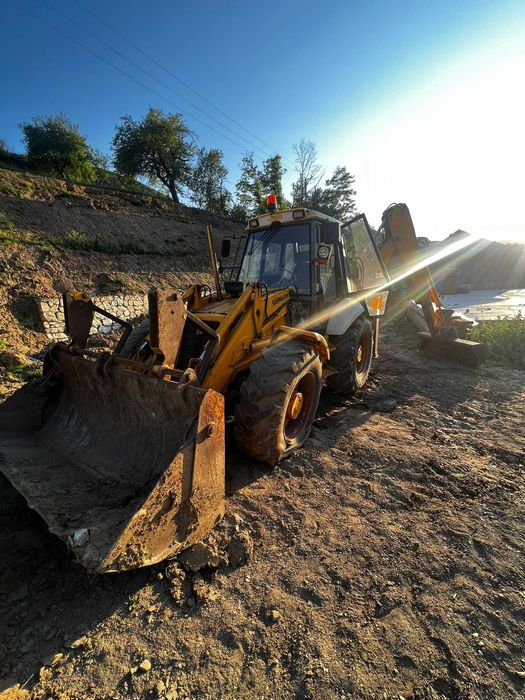 Buldo-excavator JCB 4CX