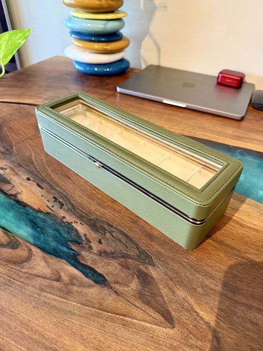 Кутия за съхранение на часовници