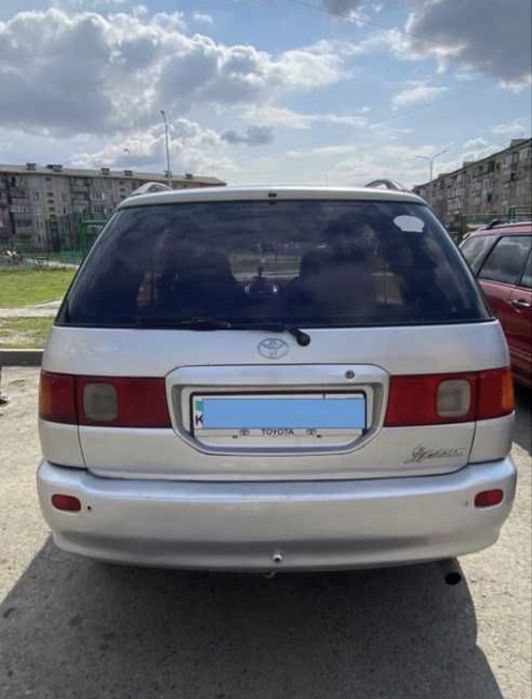 ПРОДАЕТСЯ Toyota Ipsum 1996