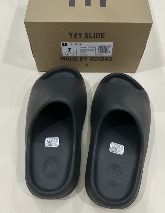 Adidas Yeezy Slide