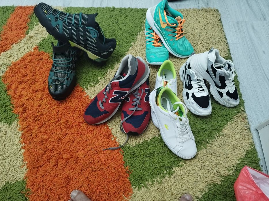 Vând adidași ,dame și bărbați toate la un singur pret