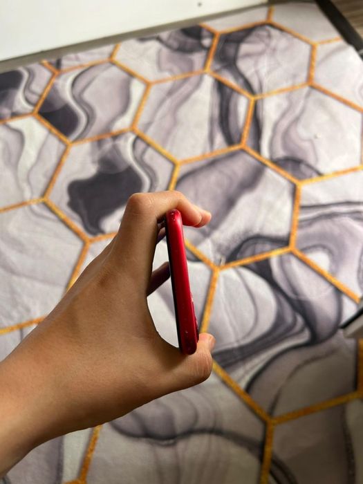 Iphone 11 128гб  .