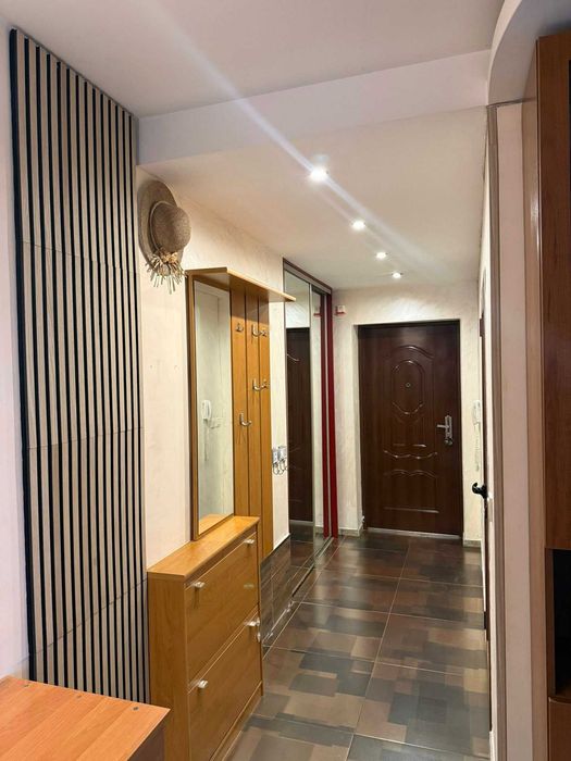 Дава се под наем Двустаен апартамент в София, Зона Б-18 - 55 кв.м за 650 € - Снимка #1