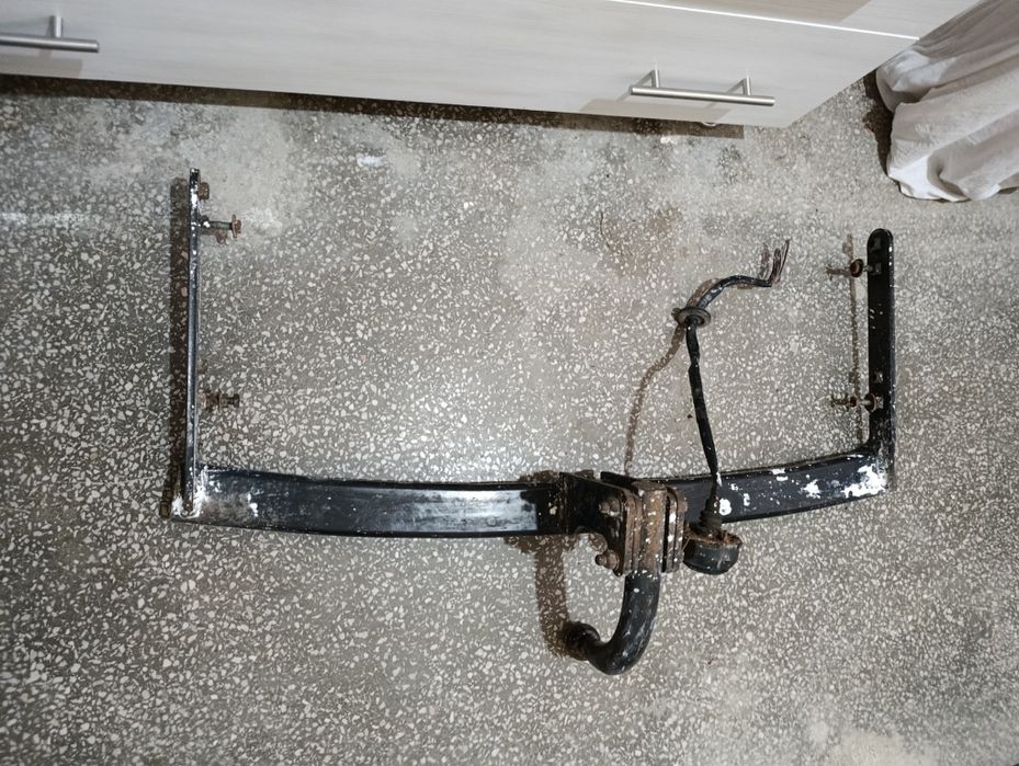 Vând Cârlig Volskwagen Golf4 /Skoda/audi A3/ Seat leon