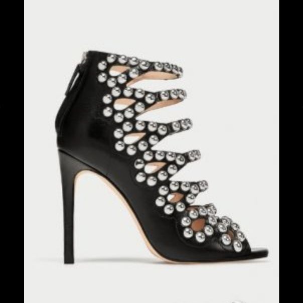 Рокля с пайети Зара