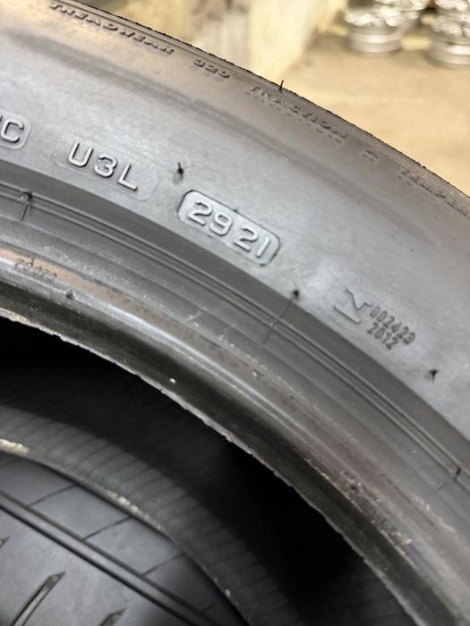 235/55/18 Bridgestone 4бр дот21