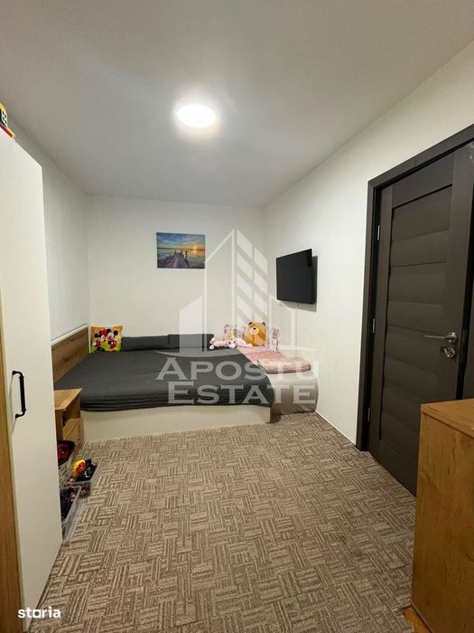 Apartament de vanzare cu 3 camere, etaj intermediar, zona Dacia — fotografia 3