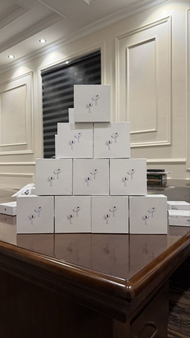 Airpods 2.1  California 1-1