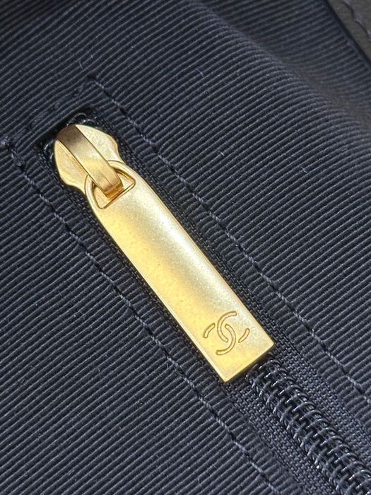 Чанта Chanel естествен велур