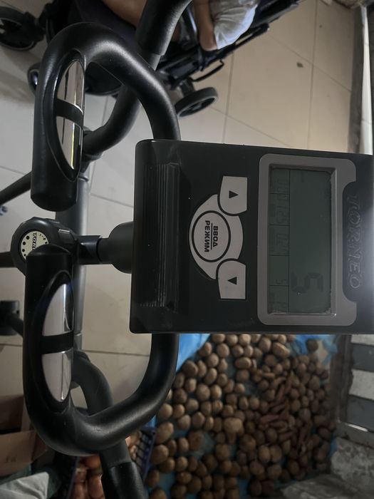 Эллиптический тренажер TORNEO