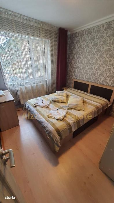 Alzza Real Estate – Apartament 2 camere decomandate de vanzare, pret 1