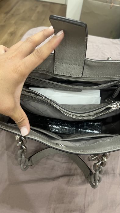 Продам сумку michael kors