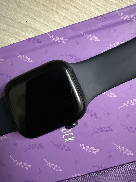 Продам Apple Watch 9