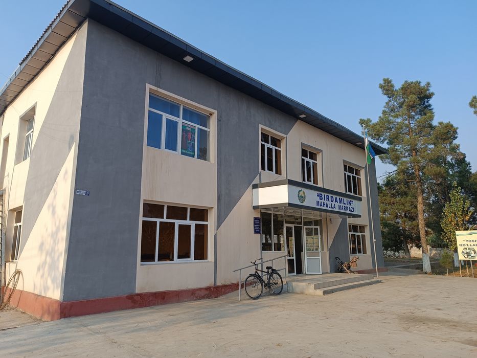 Бандихон туман Бирдамлик махаласида нотурар бинонинг 2та хона сотилади