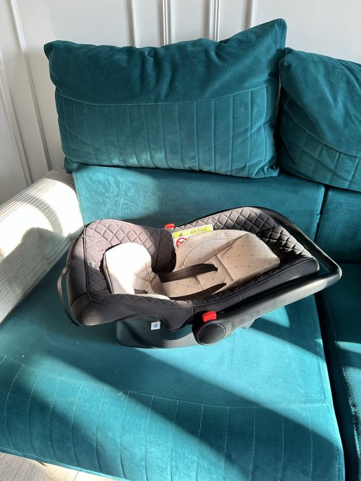 Продам кресло люльку