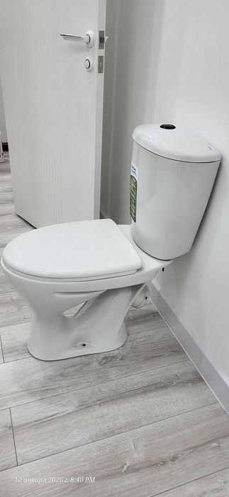Продам унитаз Б/у за 10 000 тг.