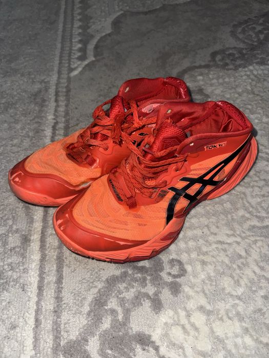 Продам кросовки asics metarise tokyo.